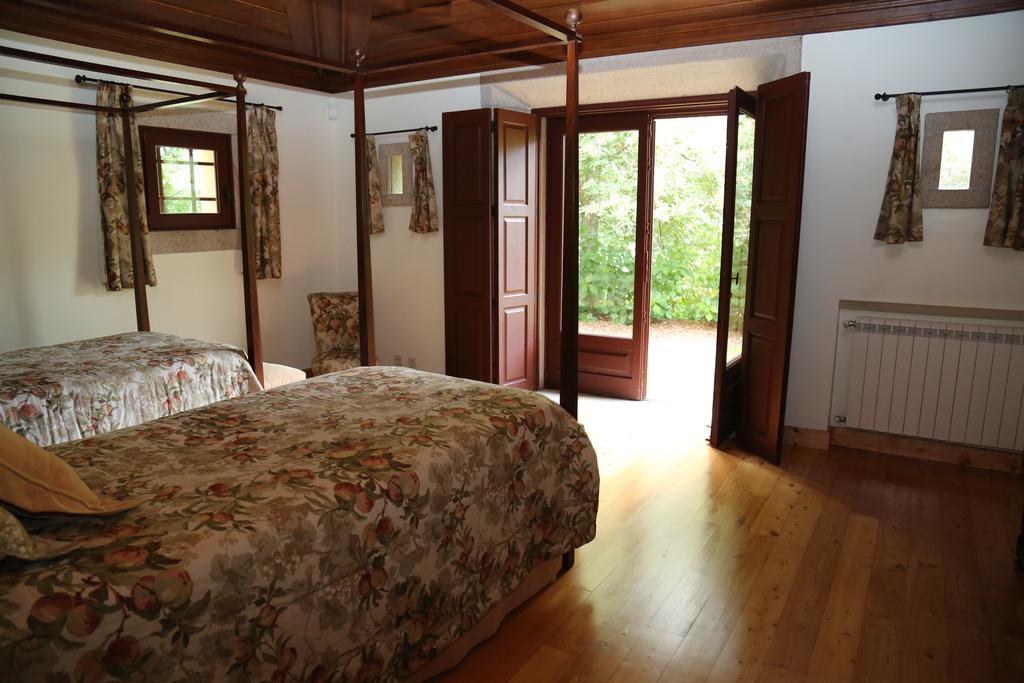 Quinta Dos Castanheiros Bed And Breakfast Понте-де-Лима Номер фото